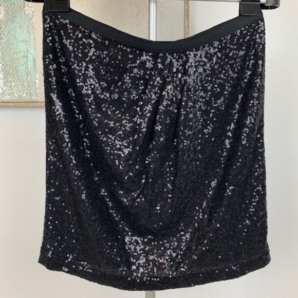 TORY BURCH sequined skirt. Size small. - Picture 5 of 10